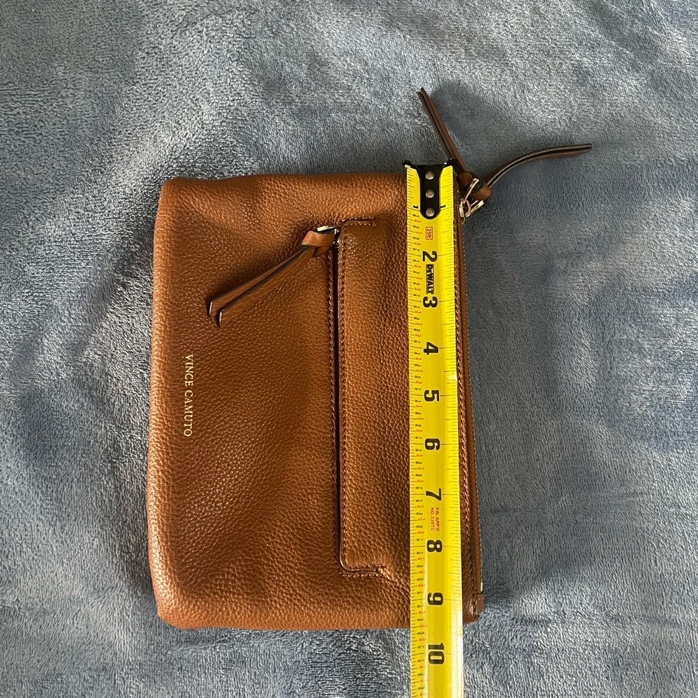 VINCE CAMUTO LEATHER POUCH WALLET NICE - Picture 6 of 7